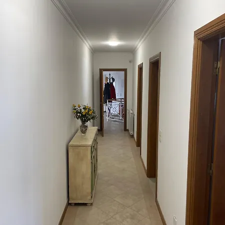 Luxury 6 Bedroom Oceanfront - Sleeps 22 Guests فيلة