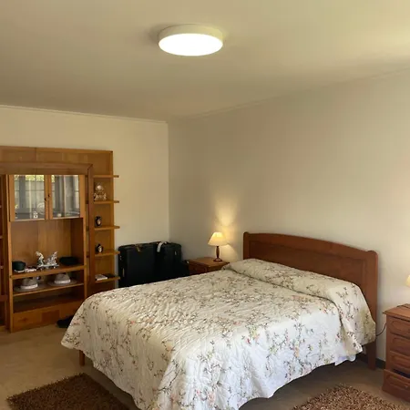Luxury 6 Bedroom Oceanfront - Sleeps 20 Guests *