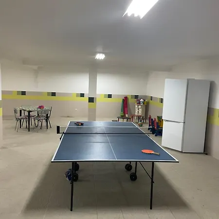 Luxury 6 Bedroom Oceanfront - Sleeps 22 Guests فيلة