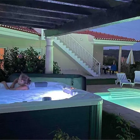 فيلة Luxury 6 Bedroom Oceanfront - Sleeps 22 Guests *