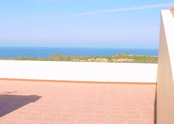 Luxury 6 Bedroom Oceanfront - Sleeps 22 Guests Villa *