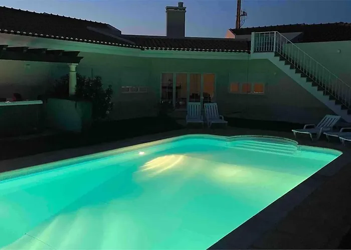 Luxury 6 Bedroom Oceanfront - Sleeps 22 Guests Foz do Arelho