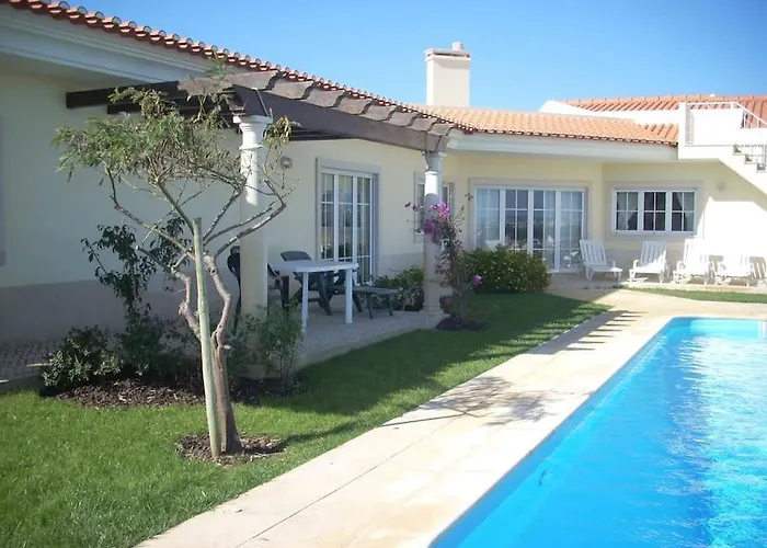 Luxury 6 Bedroom Oceanfront - Sleeps 22 Guests Villa