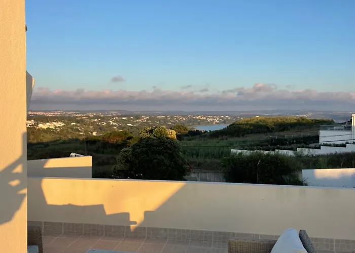 Luxury 6 Bedroom Oceanfront - Sleeps 22 Guests